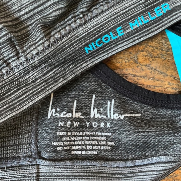 Sports bra - Picture 3 of 3